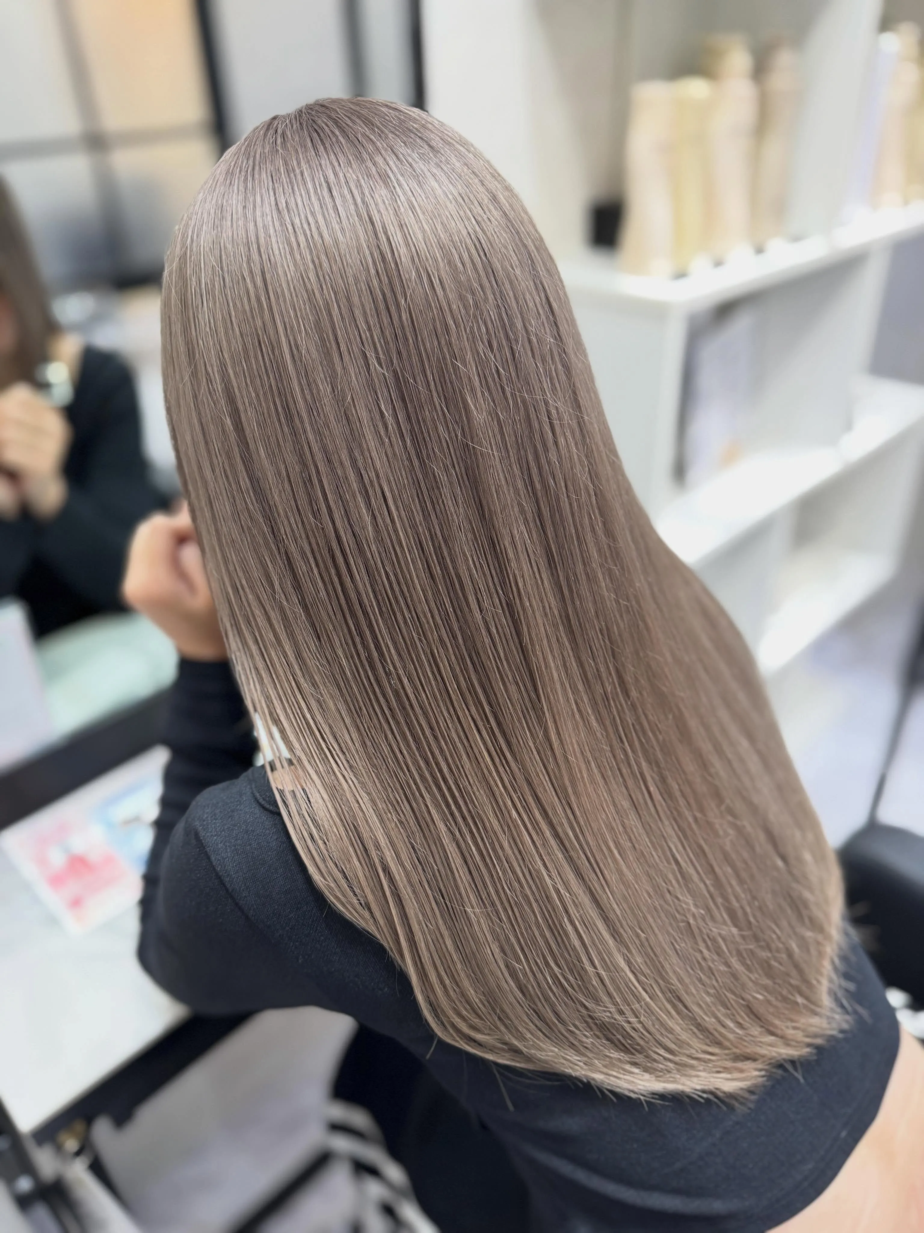 ✴︎lamchele✴︎ホワイトグレージュ×ブリーチカラー