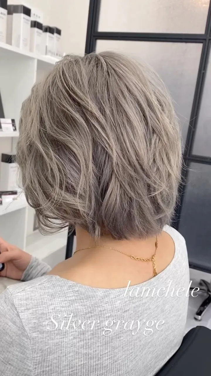 ✴︎lamchele✴︎シルバーグレージュ×ブリーチカラー