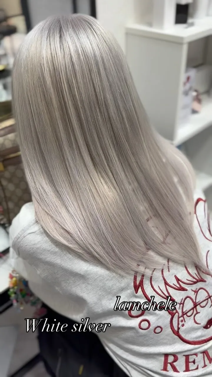 ✴︎lamchele✴︎ホワイトシルバー×ブリーチカラー