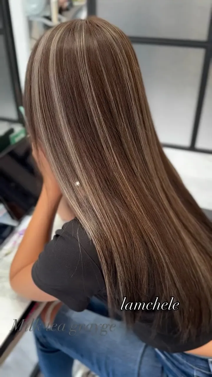 ✴︎lamchele✴︎ミルクティーグレージュ×ハイライトカ...