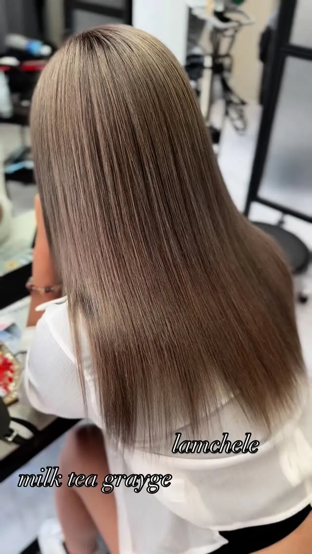 ✴︎lamchele✴︎ミルクティーグレージュ×ブリーチカラ...