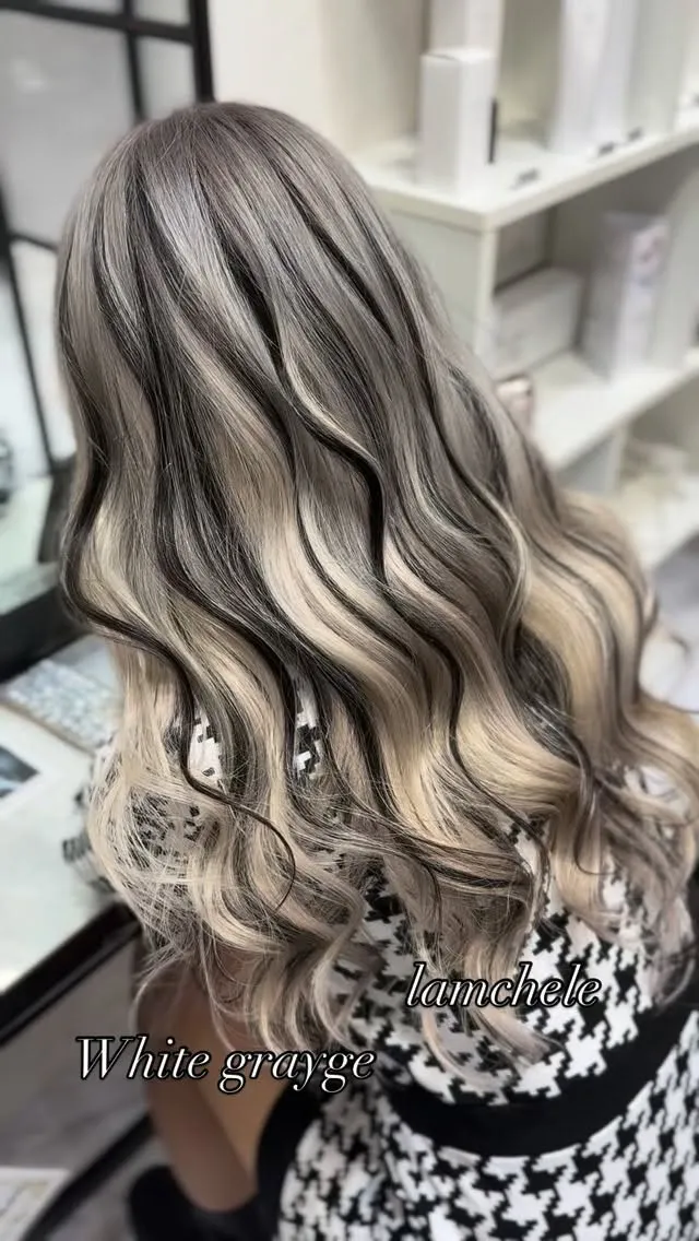 ✴︎lamchele✴︎ホワイトグレージュ×シールエクステ