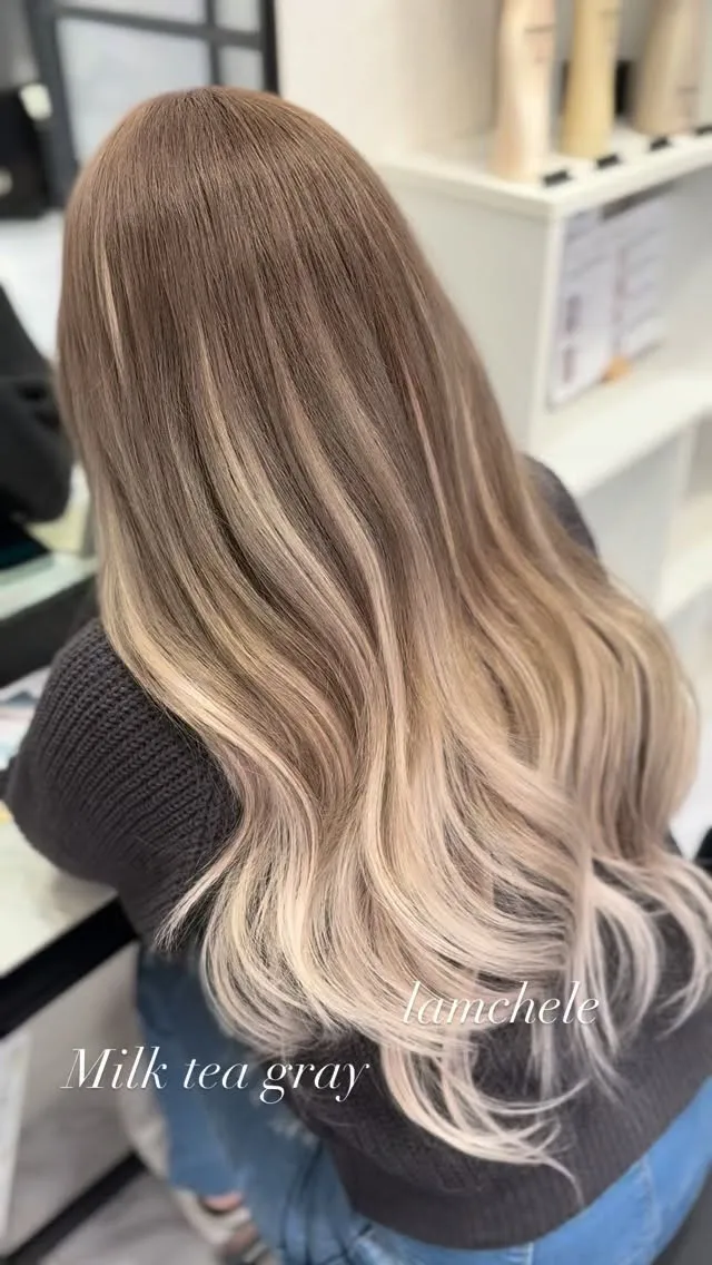 ✴︎lamchele✴︎ミルクティーグレー×ケアブリーチカラ...